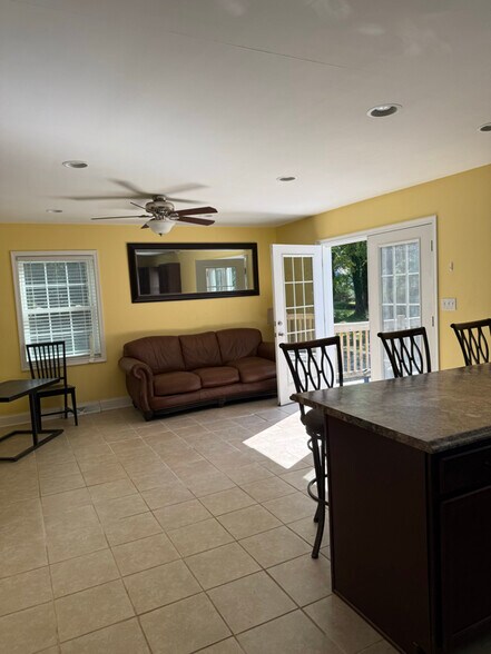 Building Photo - 605 Griffin Blvd