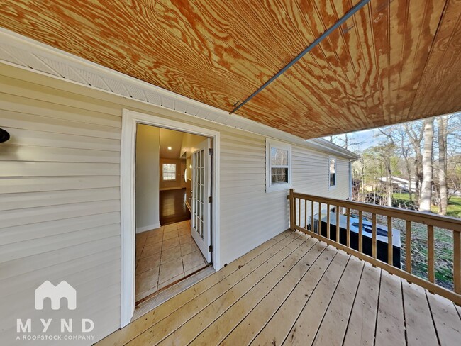 Building Photo - 8800 Vagabond Rd