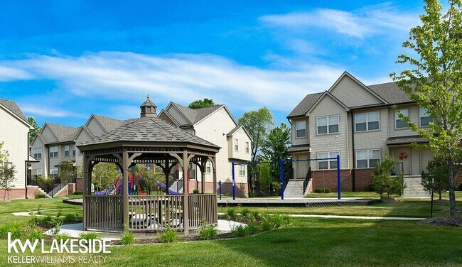 Building Photo - 45626 Stadler St