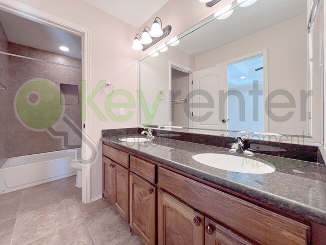 Building Photo - Beautiful 3b /2 bath home in Edinburg