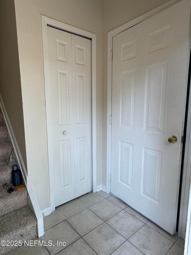 Building Photo - 12423 Forest Lake Cir W