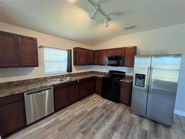 Building Photo - 4167 Sand Ridge Blvd