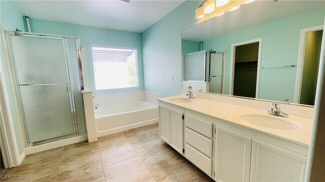 Building Photo - 11625 Villa Malaparte Ave