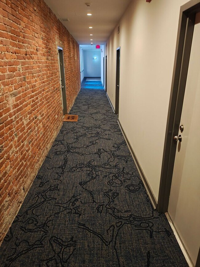 Building Photo - Welcome to Urban Elegance in the Heart of Historic Old City, Philadelphia