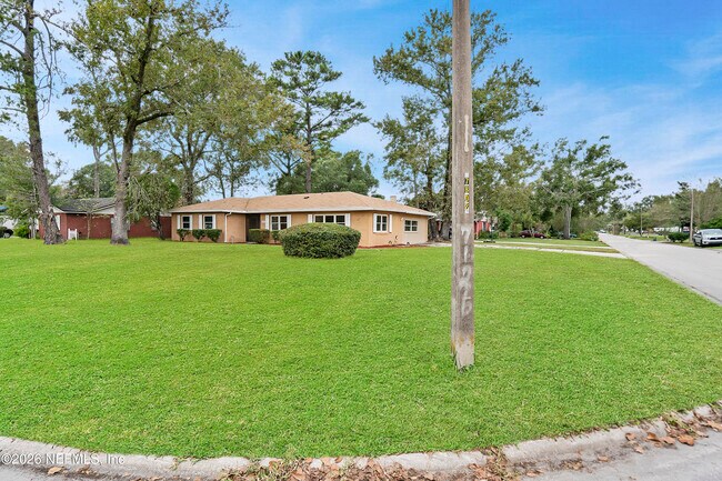 Building Photo - 7804 Jolliet Dr