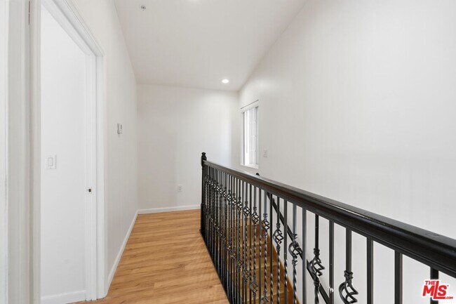 Building Photo - 12311 Bradford Pl