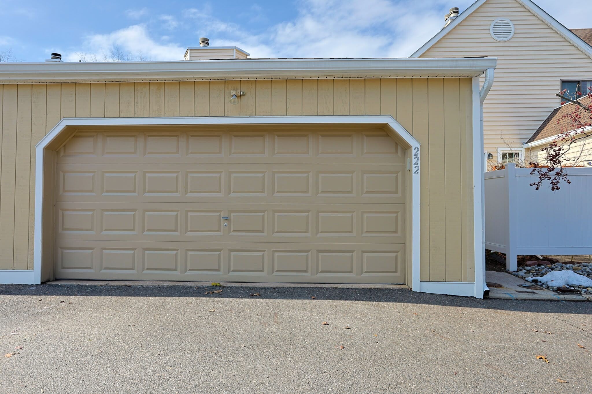 2 car garage - 222 Society Hill Blvd