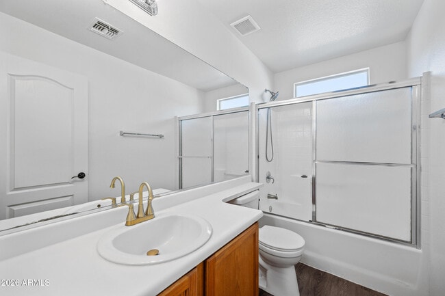 Building Photo - 1516 E Mobile Ln