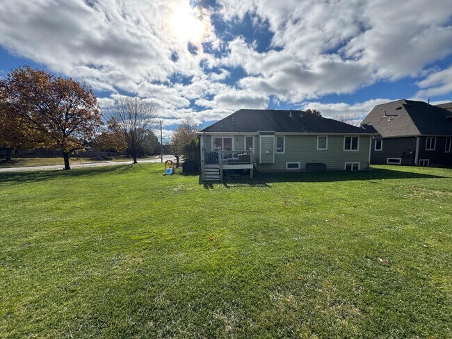 Building Photo - 1380 Stonecreek Dr