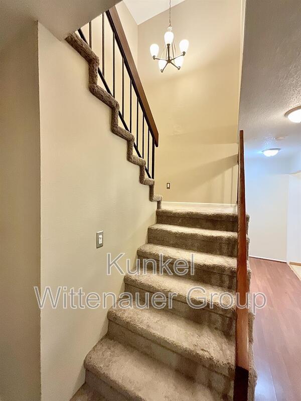 Building Photo - 1126 Woodgate Dr