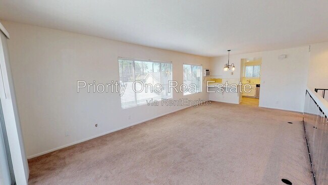 Building Photo - 4476 33rd Pl