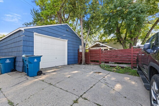 Building Photo - 7221 Nicollet Ave