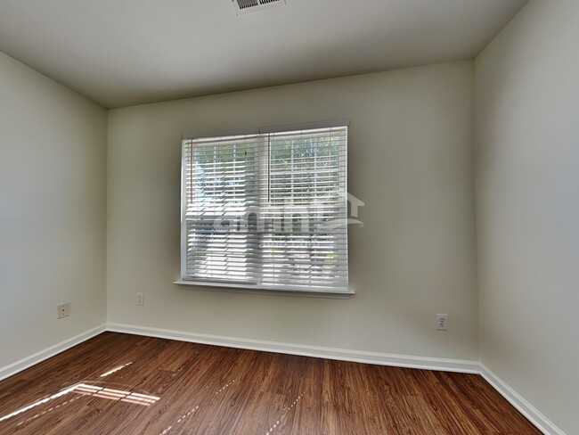 Building Photo - 10950 Harmony Glen Ct