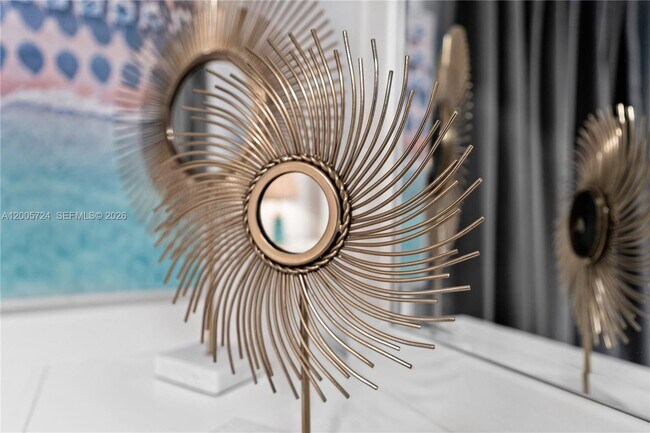 Building Photo - 1430 NE 11th St