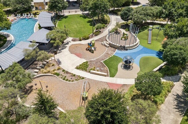 Building Photo - 7508 Windy Meadow Dr