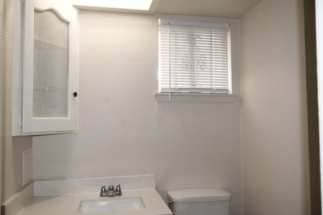 Building Photo - 7731 Melanie St