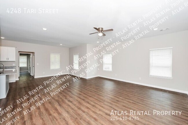 Building Photo - 4248 Tari St