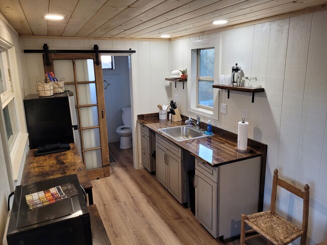 Building Photo - Custom Tiny Home- on a ranch in the heart ...