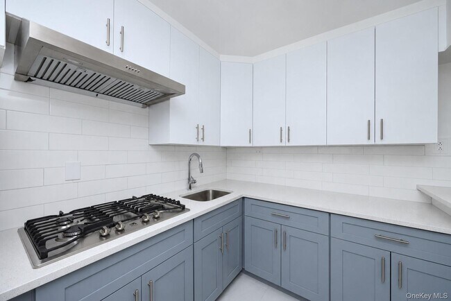 Building Photo - 42-26 81st St