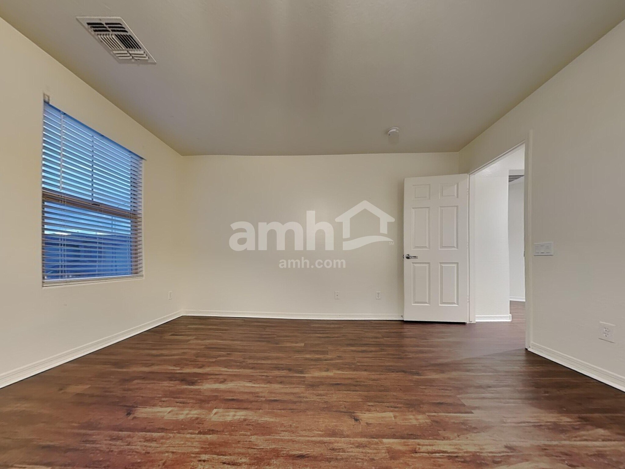 Building Photo - 4717 S Antonio