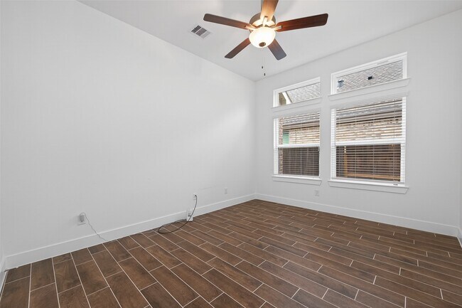 Building Photo - 18338 Tiger Flowers Dr