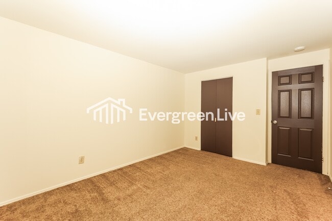 Building Photo - 7673 Mt Hood