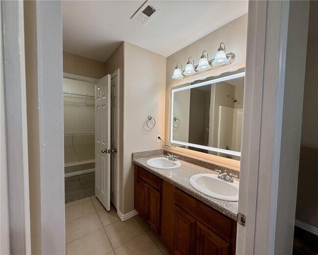 Building Photo - 3108 S G St