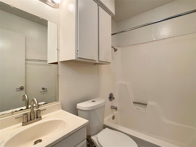 Building Photo - 2603 Brickford Cove