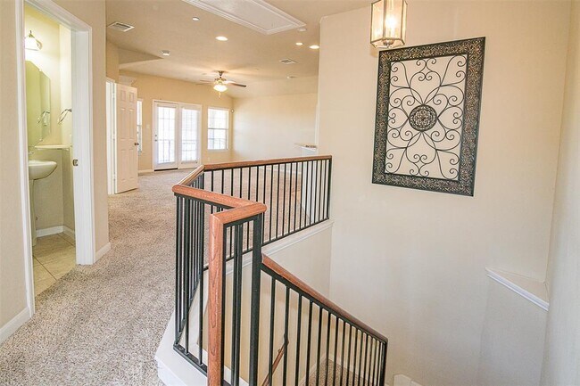 Building Photo - 3101 Davis Ln