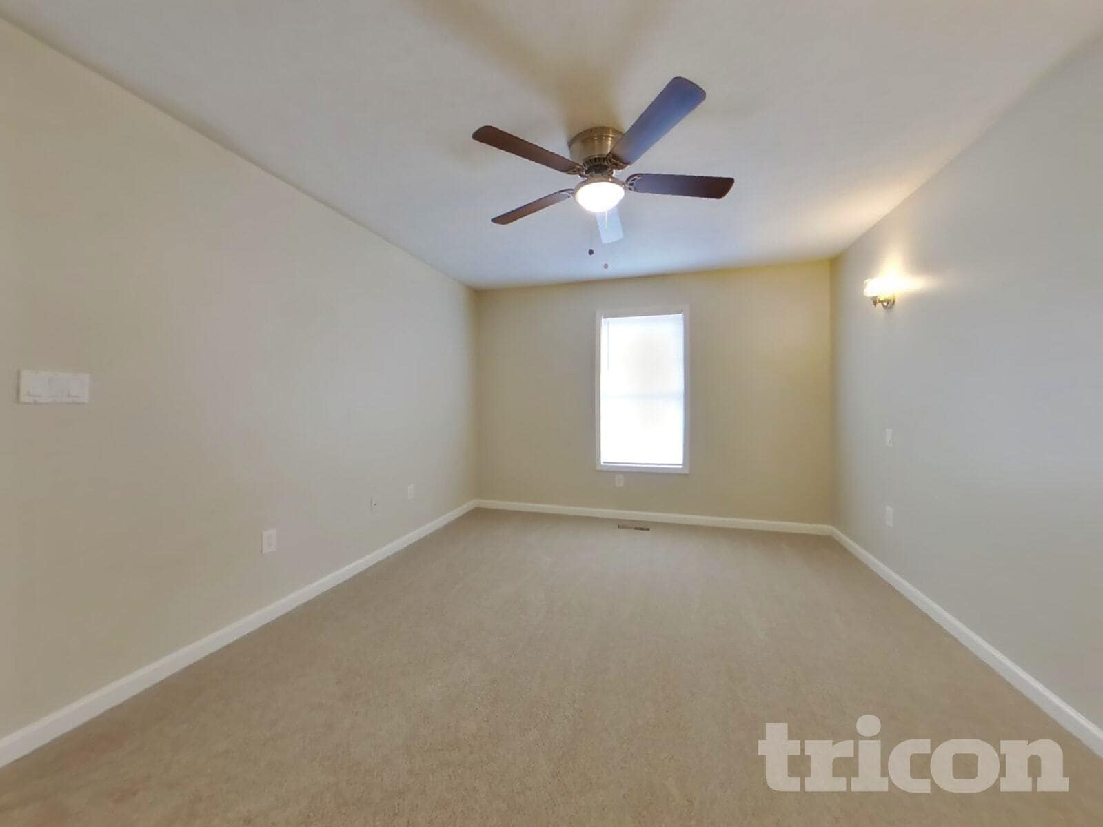 Building Photo - 302 Bethel Dr