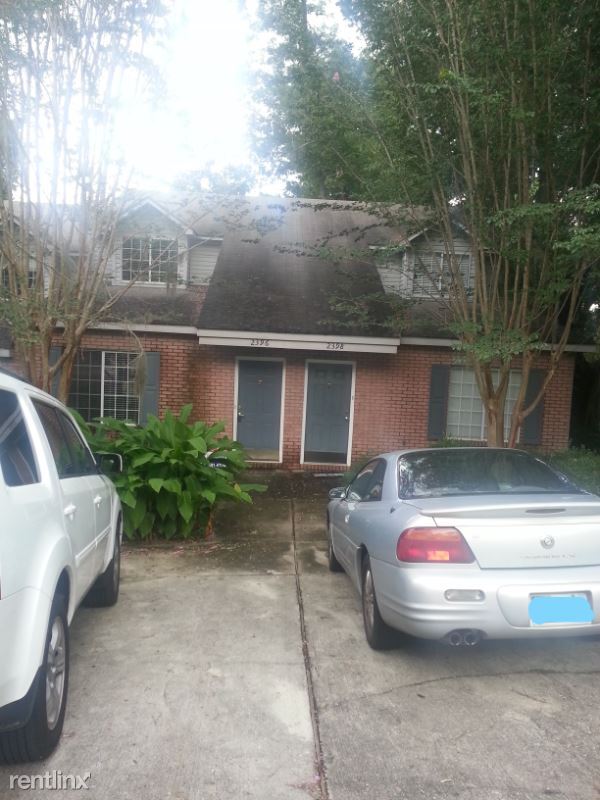 Building Photo - 3 br, 2 bath Townhome - 2396 Tina Dr