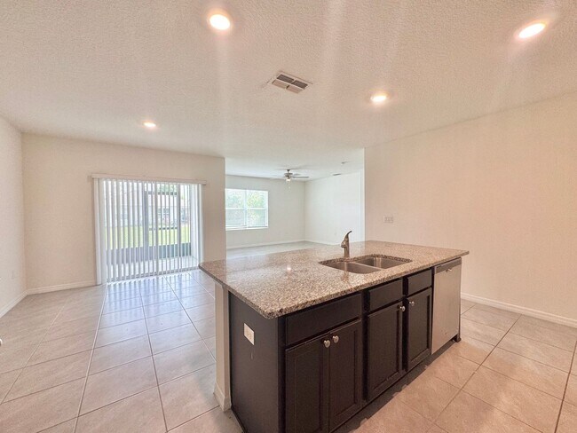 Building Photo - 632 Autumn Stream Dr