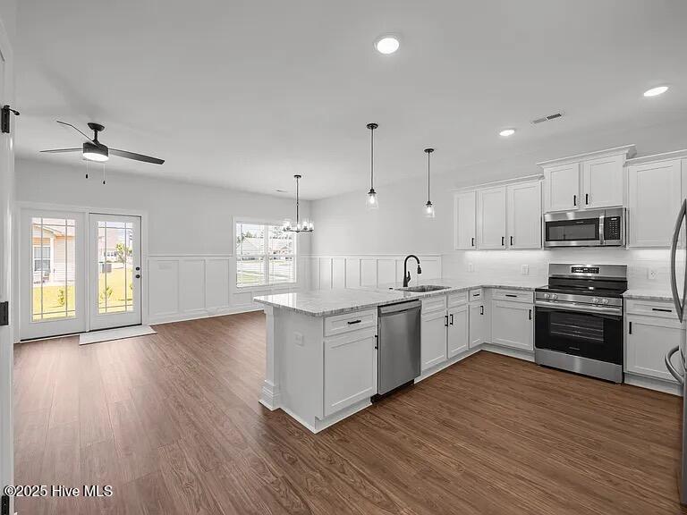 Building Photo - 4400 Laurel Ridge Dr