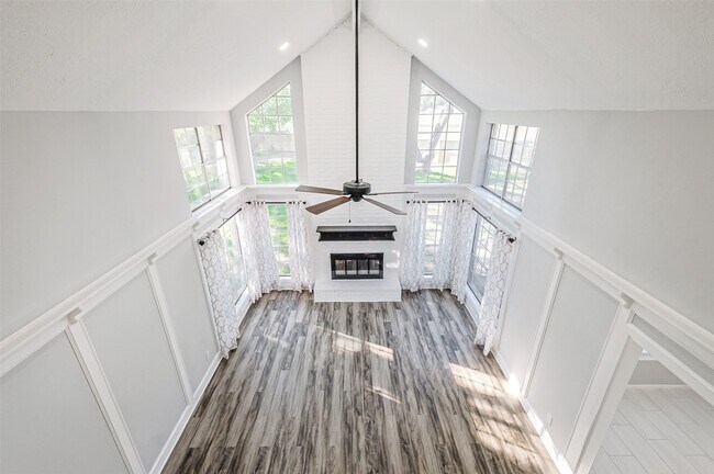 Building Photo - 20506 Park Pine Ln