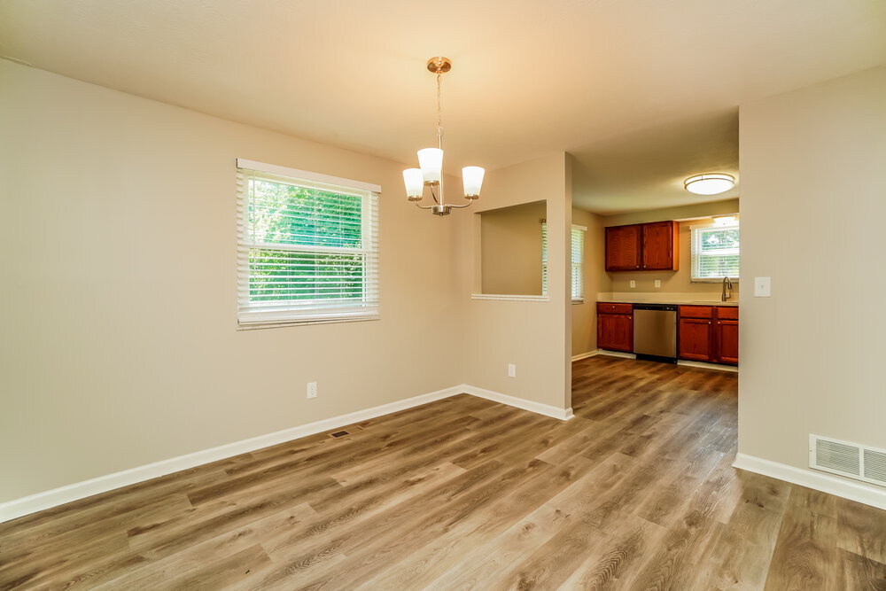 Building Photo - 8437 Papillon Ave