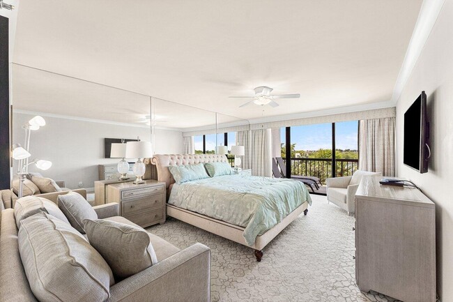 Building Photo - 4740 S Ocean Blvd