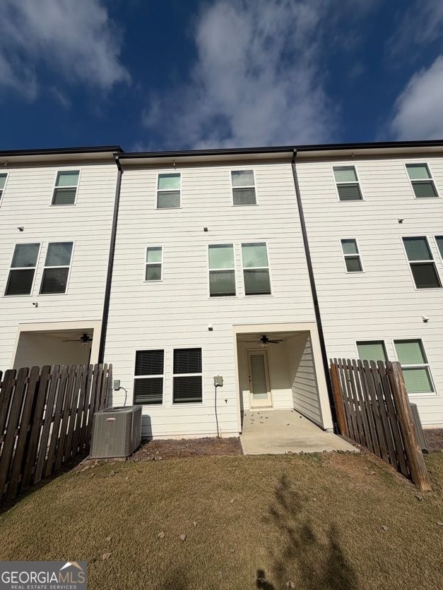 Building Photo - 822 Werner Brk Wy SW