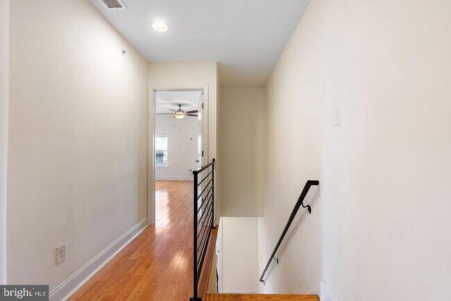 Building Photo - 1347 S 20th St