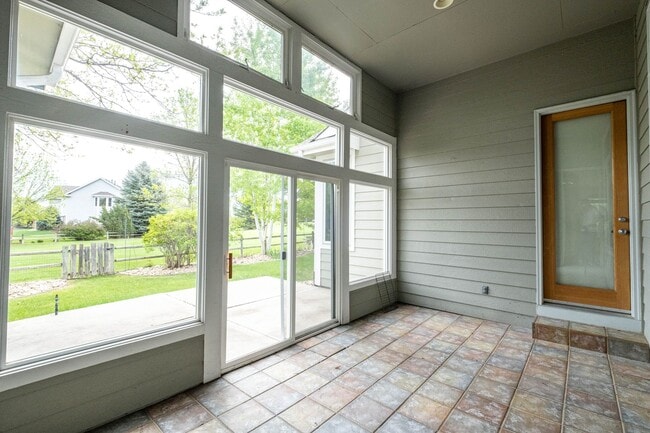 Building Photo - 4 Bed 3 Bath Home in Highlands Meadows - Windsor!