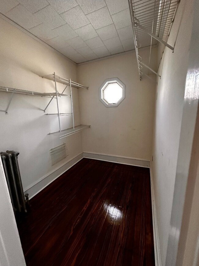 Building Photo - 110 Hanover St