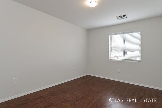 Building Photo - 6650 S Blue Wing Dr