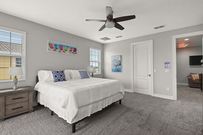 Building Photo - 132 Mediterranean Way