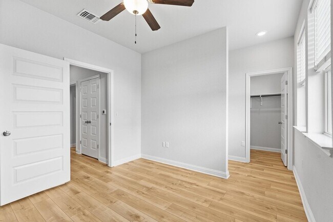 Building Photo - 7814 Wilfred Dr