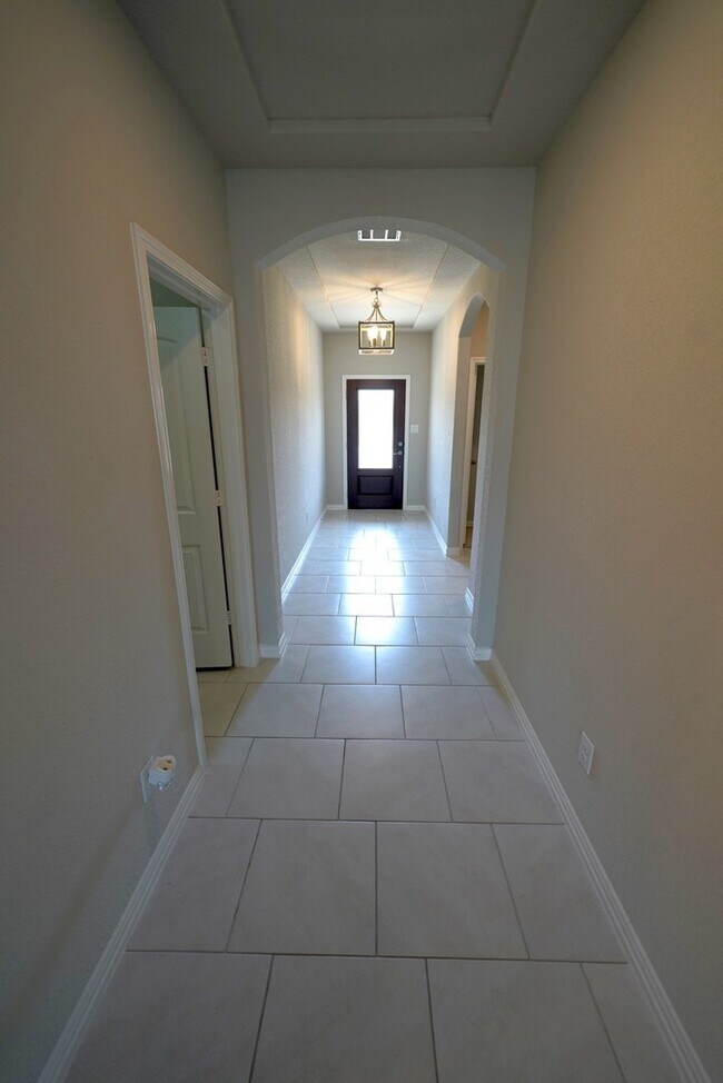 Building Photo - Immaculate First Time Rental in Potranco Run!
