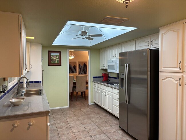 Building Photo - 1681 Leisure World