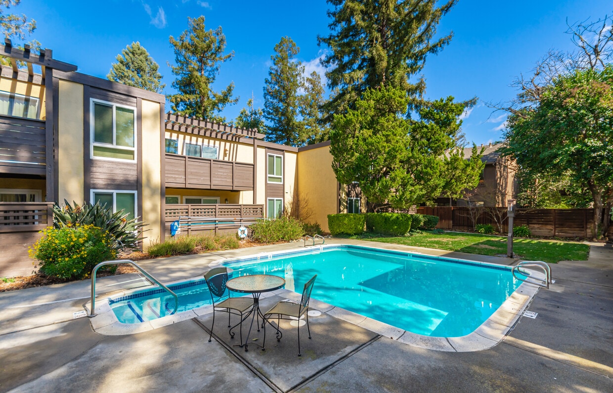 Redwood Tree Apartments - 607 E 8th St Davis CA 95616 | Apartment Finder
