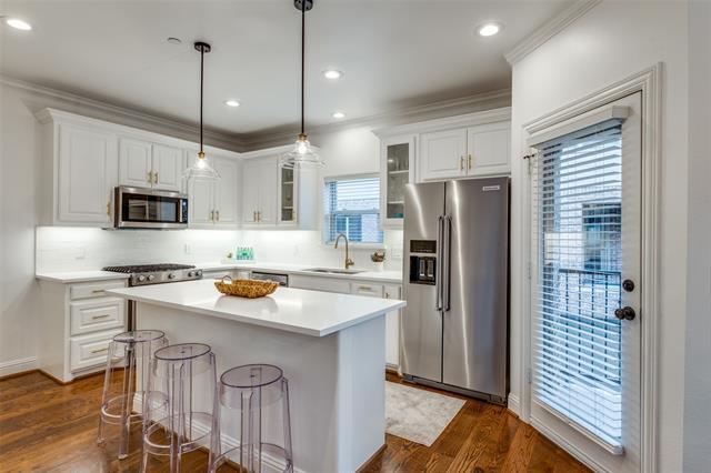 Building Photo - 3421 Normandy Ave