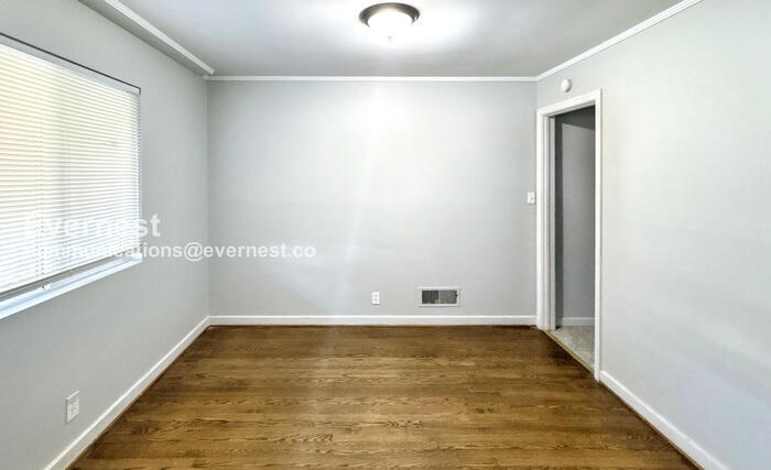 Building Photo - 929 49th St Ensley