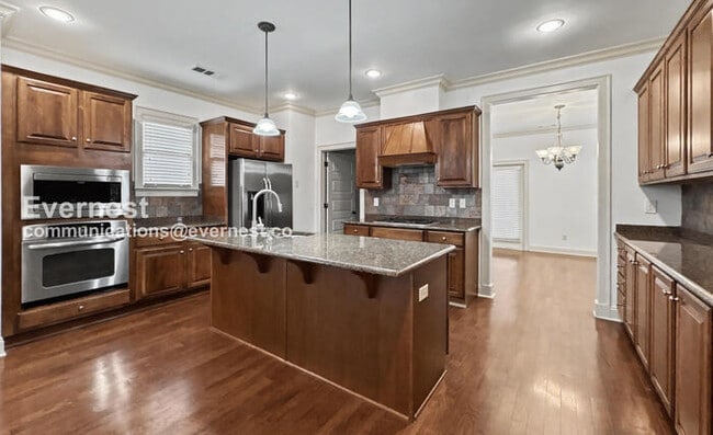 Building Photo - 2067 Ross Park Way