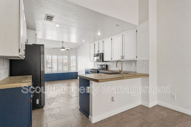 Building Photo - 36052 Breman Ct